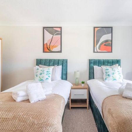 Panoramic Sea View Apartment Sleeps 4-Free Parking Bournemouth Eksteriør billede
